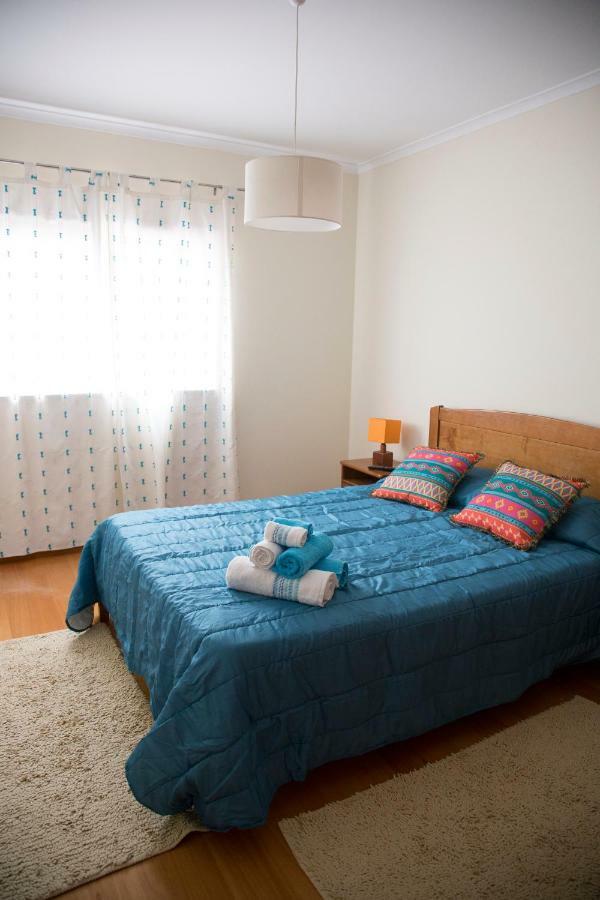 Your Home, Nazare Luaran gambar